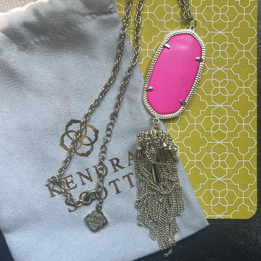 Rayne Necklace In Pink Magenta